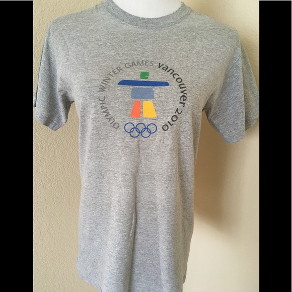 Vintage Other - T shirt Graphic T shirt 2010 Olympics Winter games  vintage T shirt cotton gray